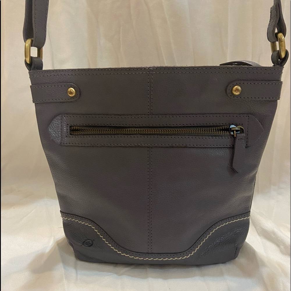 Born crossbody
